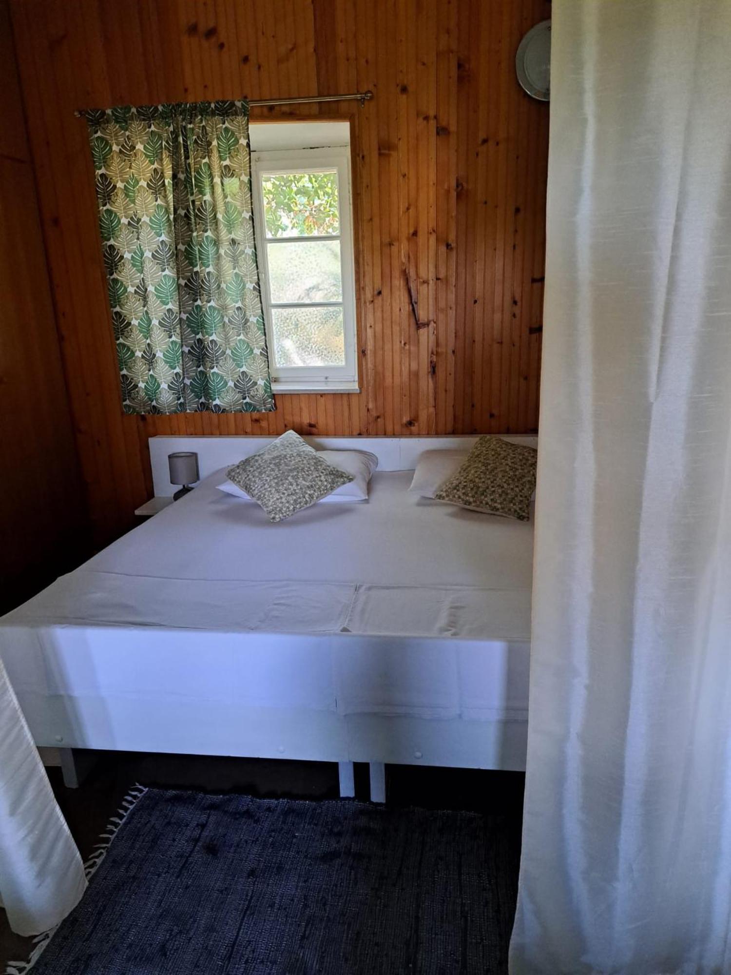 Apartmani Dusica Lumbarda Extérieur photo