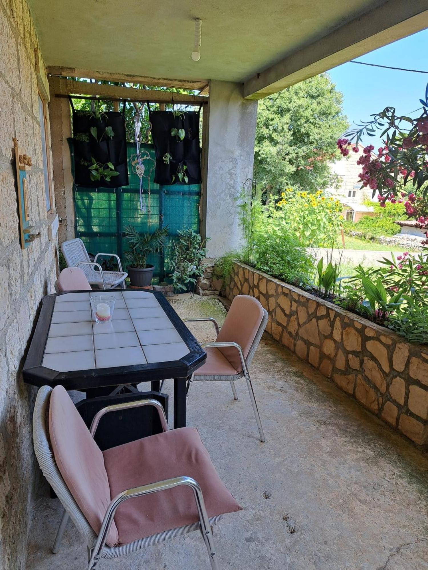 Apartmani Dusica Lumbarda Extérieur photo