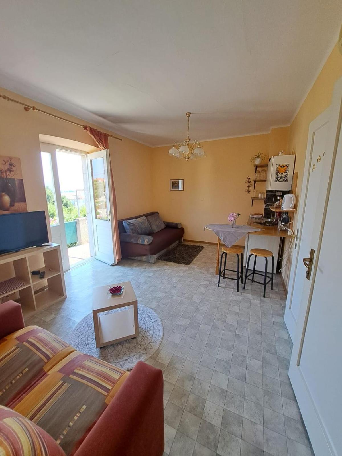 Apartmani Dusica Lumbarda Extérieur photo