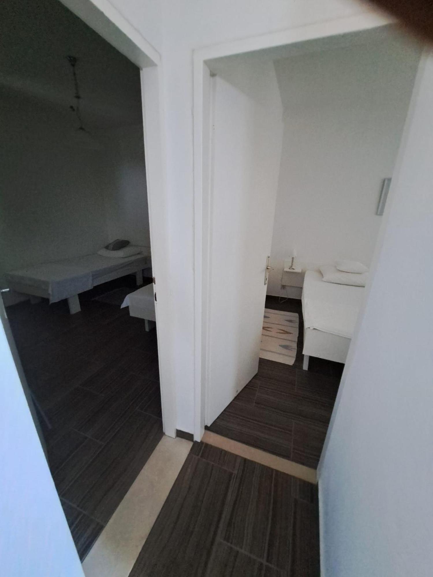Apartmani Dusica Lumbarda Extérieur photo