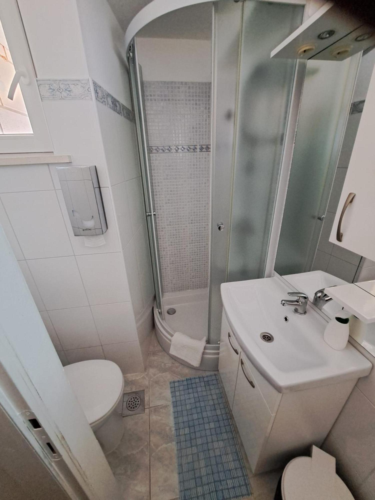 Apartmani Dusica Lumbarda Extérieur photo